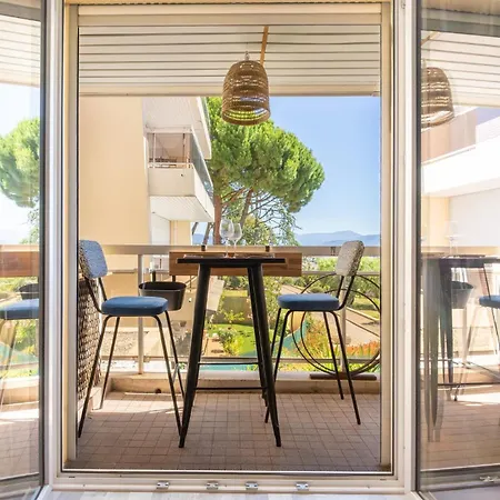 Piscine Balcon Et Calme Apartment