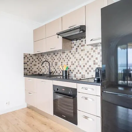 Exceptional 2 Bedroom With Ac Wifi, Sea Vies And Parking In Apartment Nice