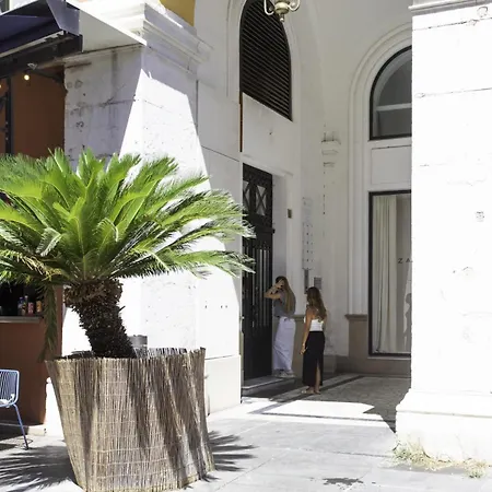 #38 Staywizus - 1bdr Place Massena - Near - Ac & Wifi * Nice