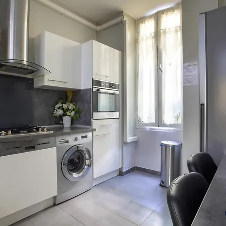 Air-conditioned In The Republique District Apartment *