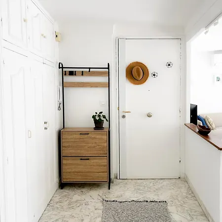 Bright Floor 2br With Large Terrace In Centre Nice