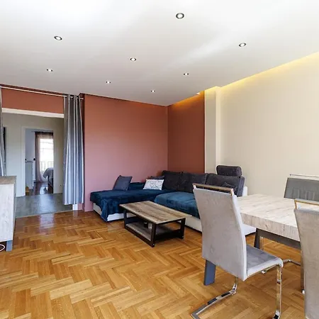 Apartment Spacieux T3 Avec Balcon Confort Et Convivialite *