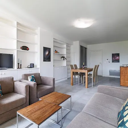 Apartment Charming 1 Bdr In The Center *