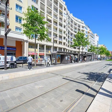 Apartment Vue & Terrasse 5 Pers Proche Et Centre