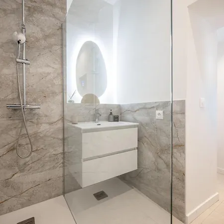 Apartment L17 Staywizus - Bosco 3bdr 2 Bath Terrace - Parking & Ac