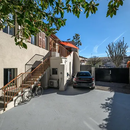 L17 Staywizus - Bosco 3bdr 2 Bath Terrace - Parking & Ac Apartment Nice