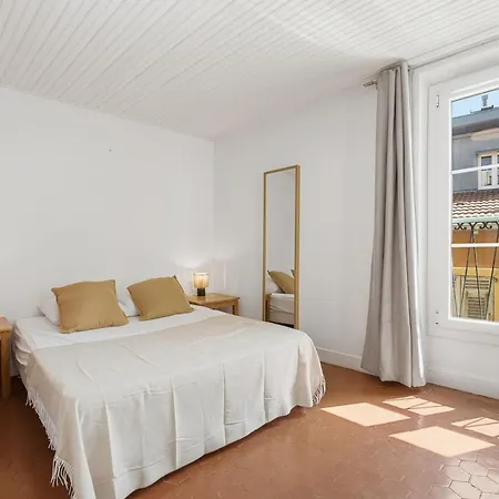 Apartment Old Town - 2 Bedroom Ac Nice