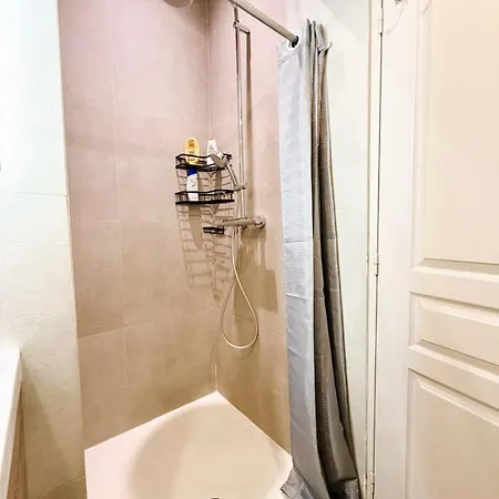 Apartment 5 People, 4 Beds - Heart Of Gambetta - Renovated - Air Conditionning *