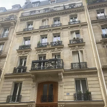 Superb 3 Bedroom - Center Nice