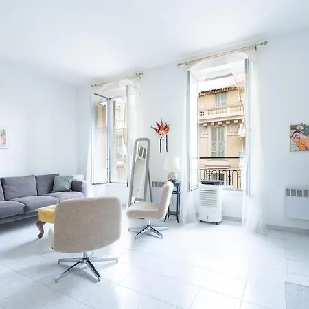 Esprit De France Apartment *
