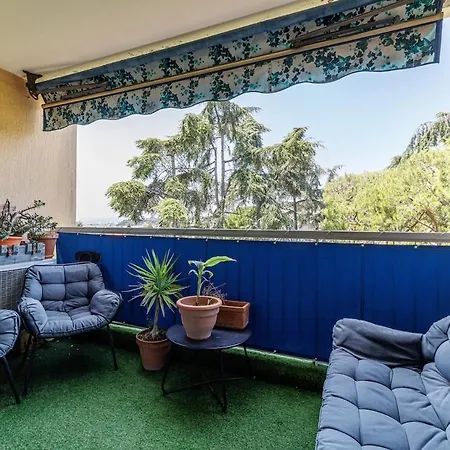 Beautiful 2 Swimming Pool, Parking Space And Air Conditioning Apartment