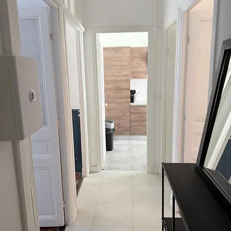 Pauline Fshh Apartment