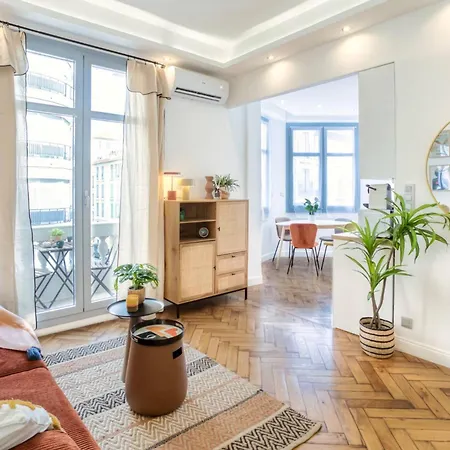 L23 Staywizus - 1 Bdr Shakespeare 2 Balconies - Clim & Wifi * Nice