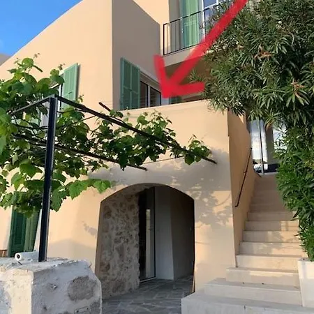Apartment Lovely In Vieux-nice With Terrace, Garden And Ac - 10 Min To Beaches And Promenade Des *