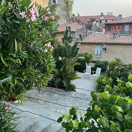Unique Dans Le Vieux-nice! Avec Jardin Et Terrasse * Nice
