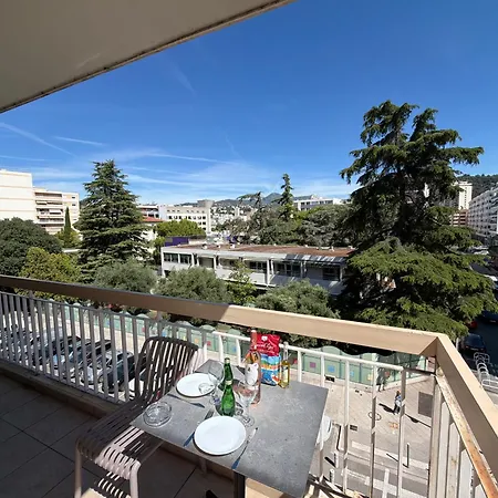 Familial T3 Terrasse, Clim & Parking Gratuit Apartment Nice