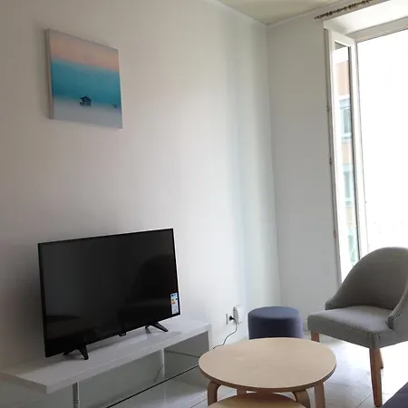 Apartment 3 Pieces Renove Port De - 150m Du Tramway *