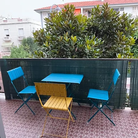 3 Pieces, Proche De La Plage, Climatise, Tramway A Proximite * Nice