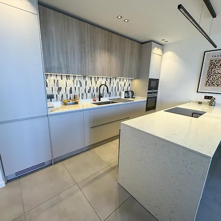 Apartment Elegant Sea Front Nice