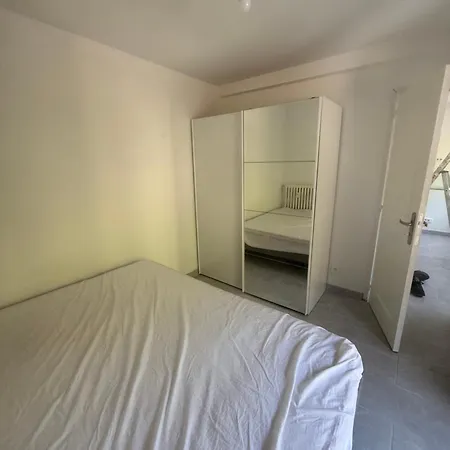 Apparently 2 Bedrooms Apartment Nice