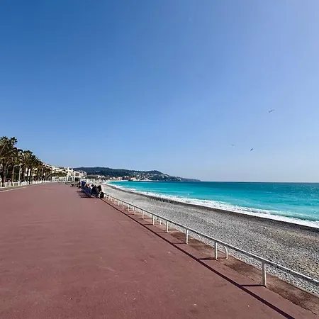 With Balcony And Pool Near The Sea Apartment *