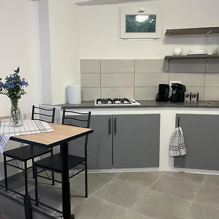 Renovated In Nice! 5-minute Walk From The Sea! *
