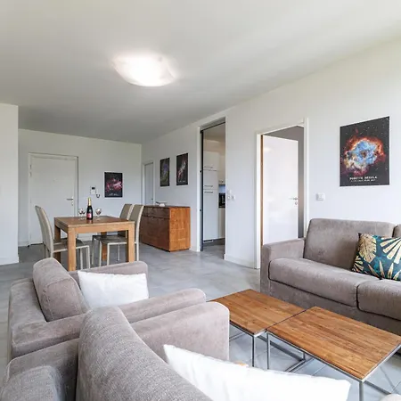 Charming 1 Bdr In The Center * Nice