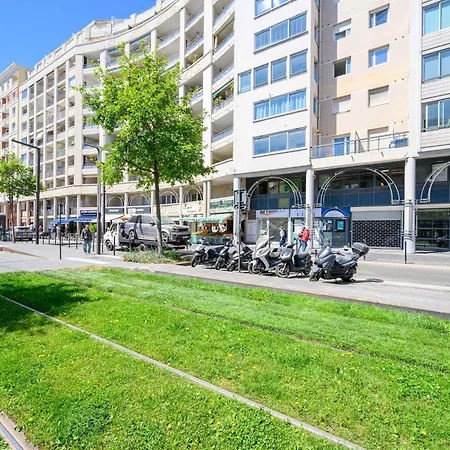 Vue & Terrasse 5 Pers Proche Et Centre Apartment Nice