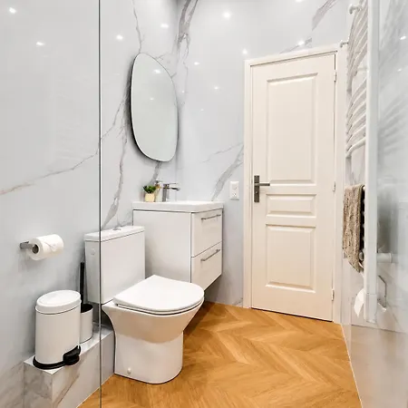 Seabnb - Elegantia Collection - Ac - Luxury - Walk Everywhere Nice