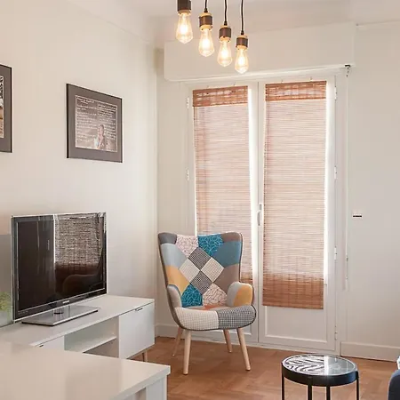 4 Cozy Proche De La Mer, Balcon, Wifi * Nice