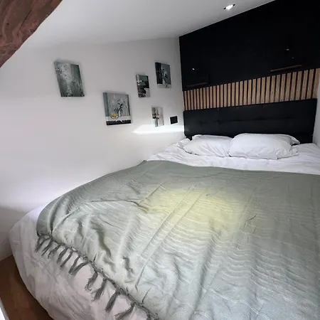 Apartment Charming New For 4 People - Garibaldi & Tram *