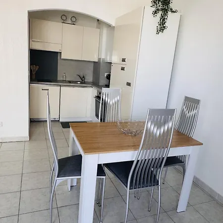 Apartment Azurea 2p Lumineux, Plage, Parking, Clim Nice