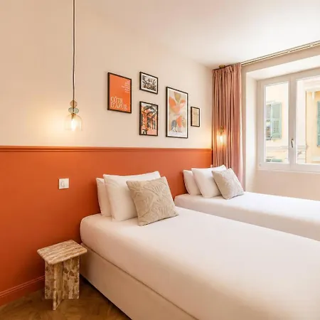 Old - Luxury New 5br - Sleeps 12 - Ac Apartment *