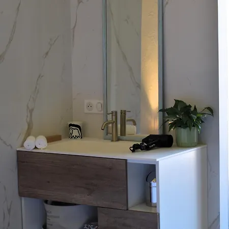 Apartment Climatise Et Proche De *