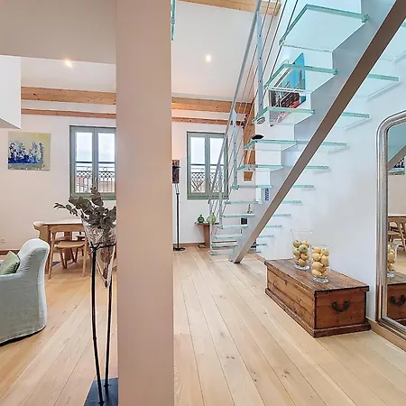 Apartment S10 Staywizus - Duplex 3 Bdr Ac Wifi Balcony 10 Mins *