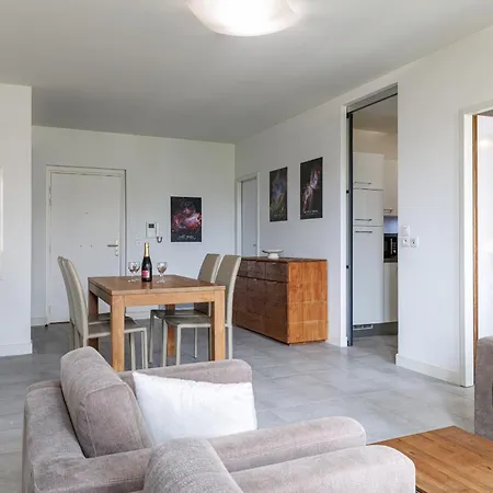 Apartment Charming 1 Bdr In The Center Nice