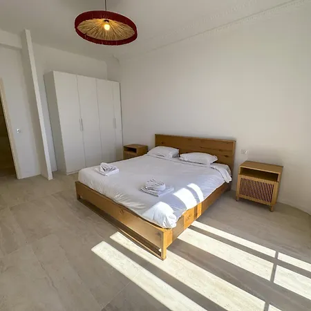 Bourgeois Sea View Promenade Des Apartment