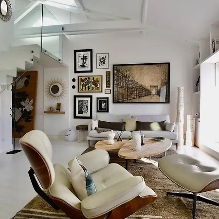 Signature Magenta Apartment