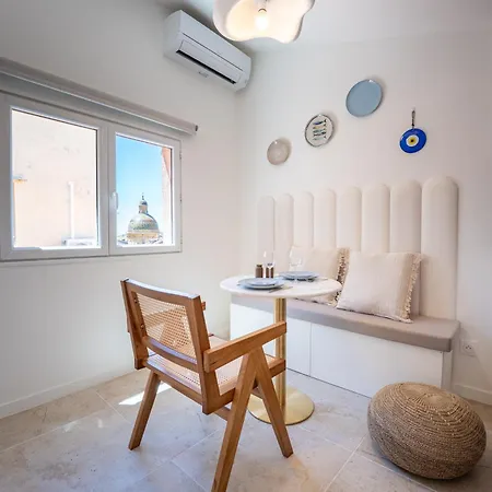 Mediterranean Getaway Old Apartment