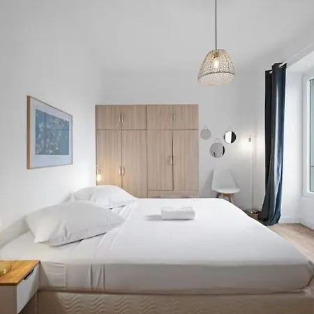 Mont Boron - 4 Bedrooms Near The Port Apartment