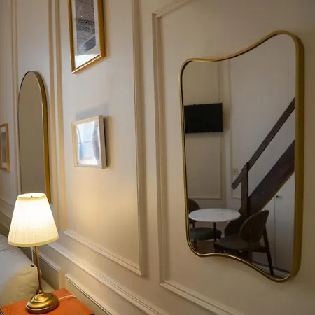 Chic Parisian * Nice