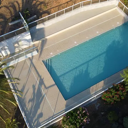 Avec Jardin Et Piscine * Nice