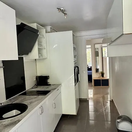 Joli T3 Proche Mer,climatise,parking Prive, Wifi Apartment Nice