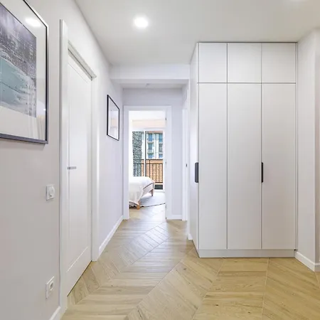La Vie Riviera Apartment *
