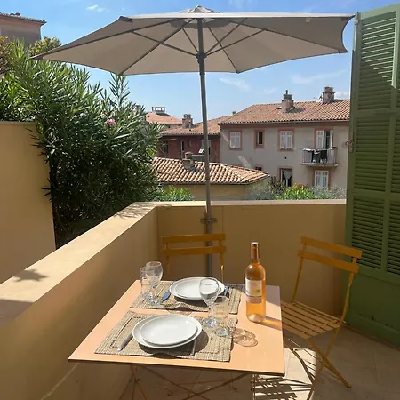 Apartment Lovely In Vieux-nice With Terrace, Garden And Ac - 10 Min To Beaches And Promenade Des Nice