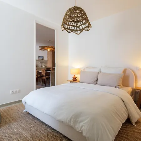 Spacious With Terrace And Parking Apartment *