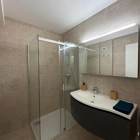 Apartment Familial T3 Terrasse, Clim & Parking Gratuit