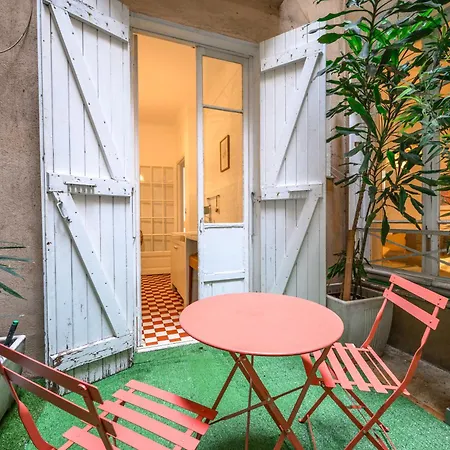 Charming & Comfortable - Near The Port / Parking Apartment Nice