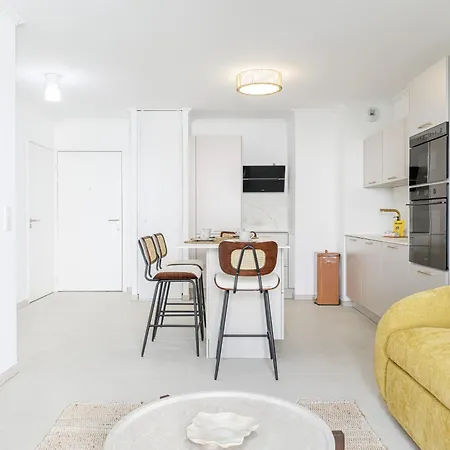 Apartment Quiet & Pretty 1 Bdr In The Center Nice