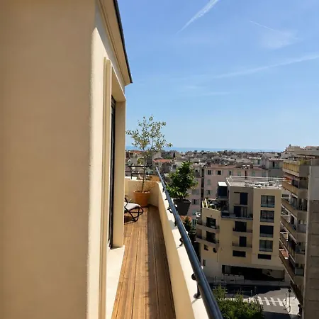 Prime View - Hypercenter - Spacious & Modern Apartment *